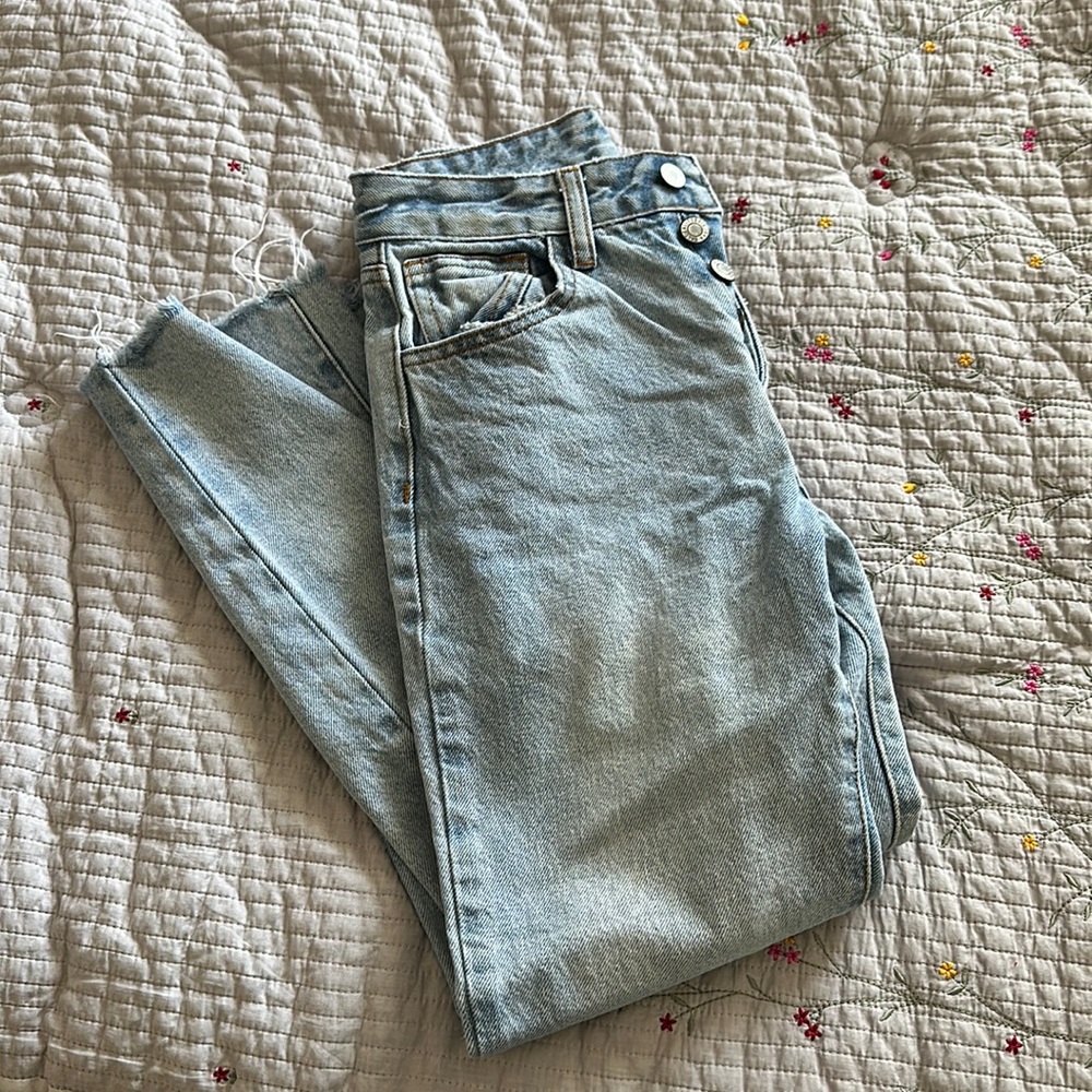 Brandy Melville Jeans (Small)
